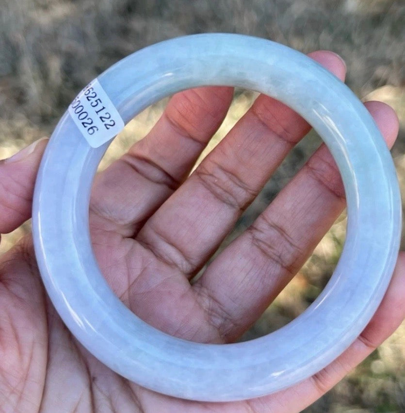 VINTAGE Medium Jadeite Lavender Green Jade Bangle Size 58.2 Round Princess Cut A821 - JazzyJewelbyAmina 