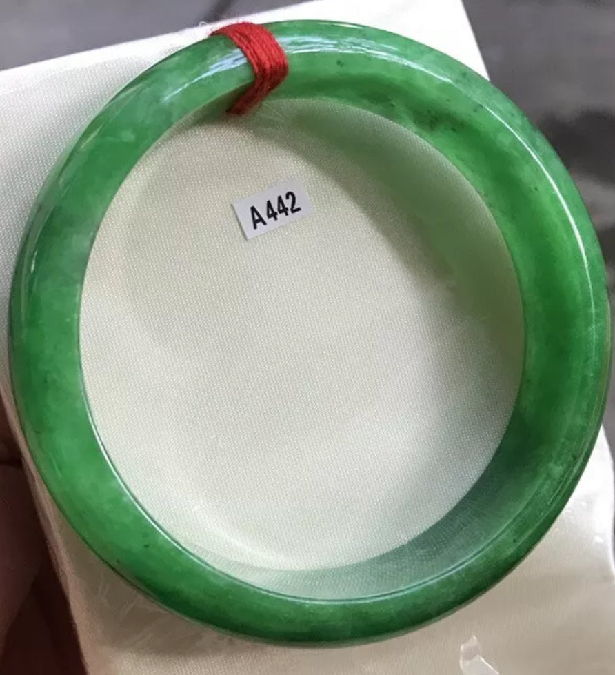 VINTAGE Large Jadeite Green Jade Bangle Size 60mm Emerald Green Jade D - JazzyJewelbyAmina 