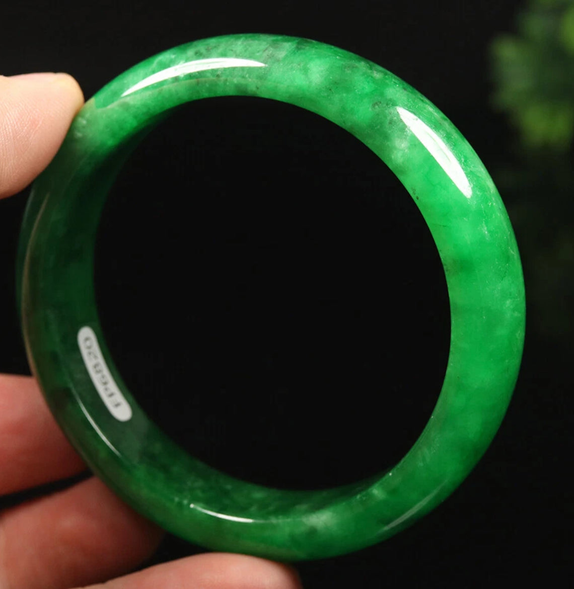 VINTAGE Medium Jadeite Green Jade Bangle Size 59mm Emerald Green! A693 - JazzyJewelbyAmina 