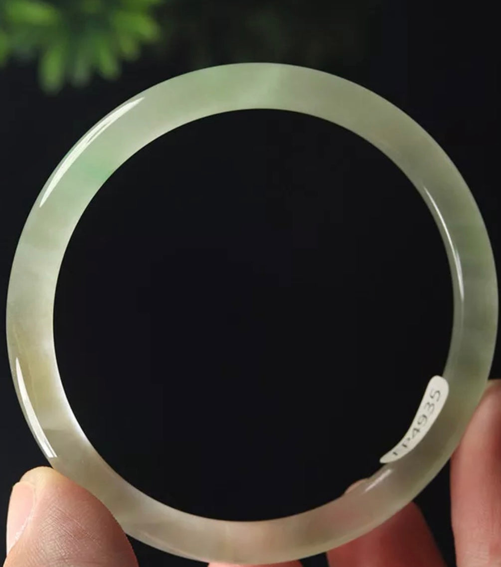 VINTAGE Medium Jadeite Icy Green Jade Bangle Size 5mm A23 - JazzyJewelbyAmina 