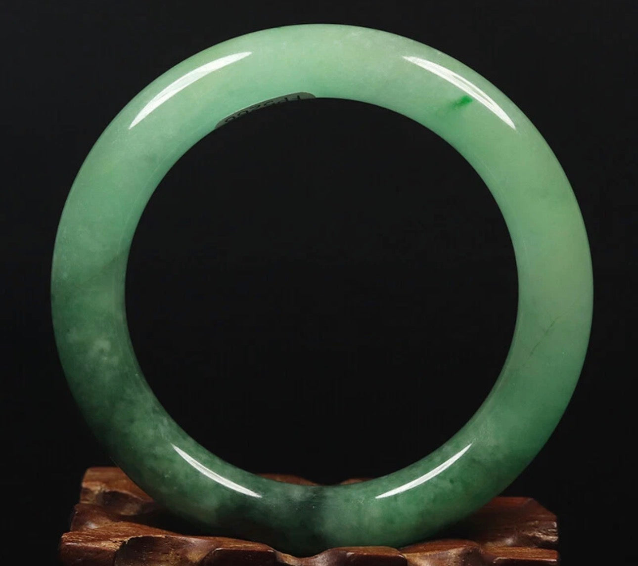 VINTAGE Small Jadeite Emerald Green Jade Bangle Size 56mm Round Princess Cut U585