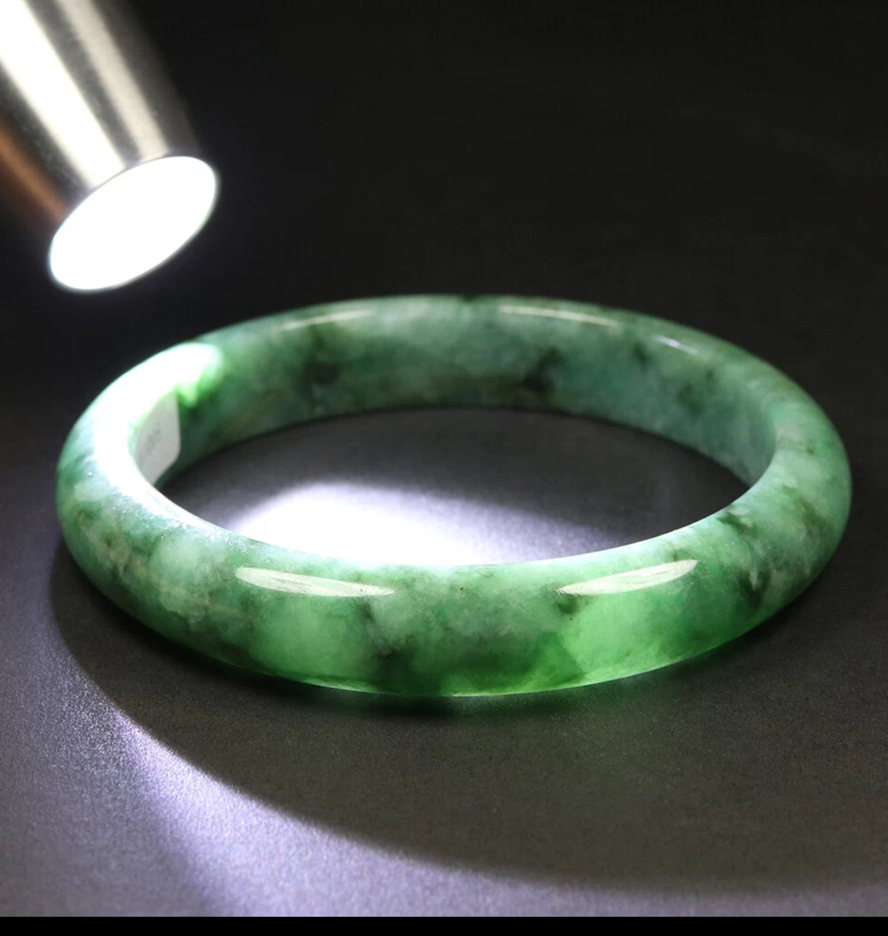 VINTAGE Large Certified Jadeite Green Jade Bangle Size 62 MM S063