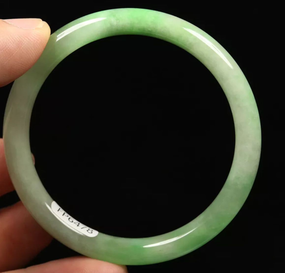 VINTAGE Small Jadeite Green/White Jade Bangle Size 55mm Round Princess Cut J009 - JazzyJewelbyAmina 