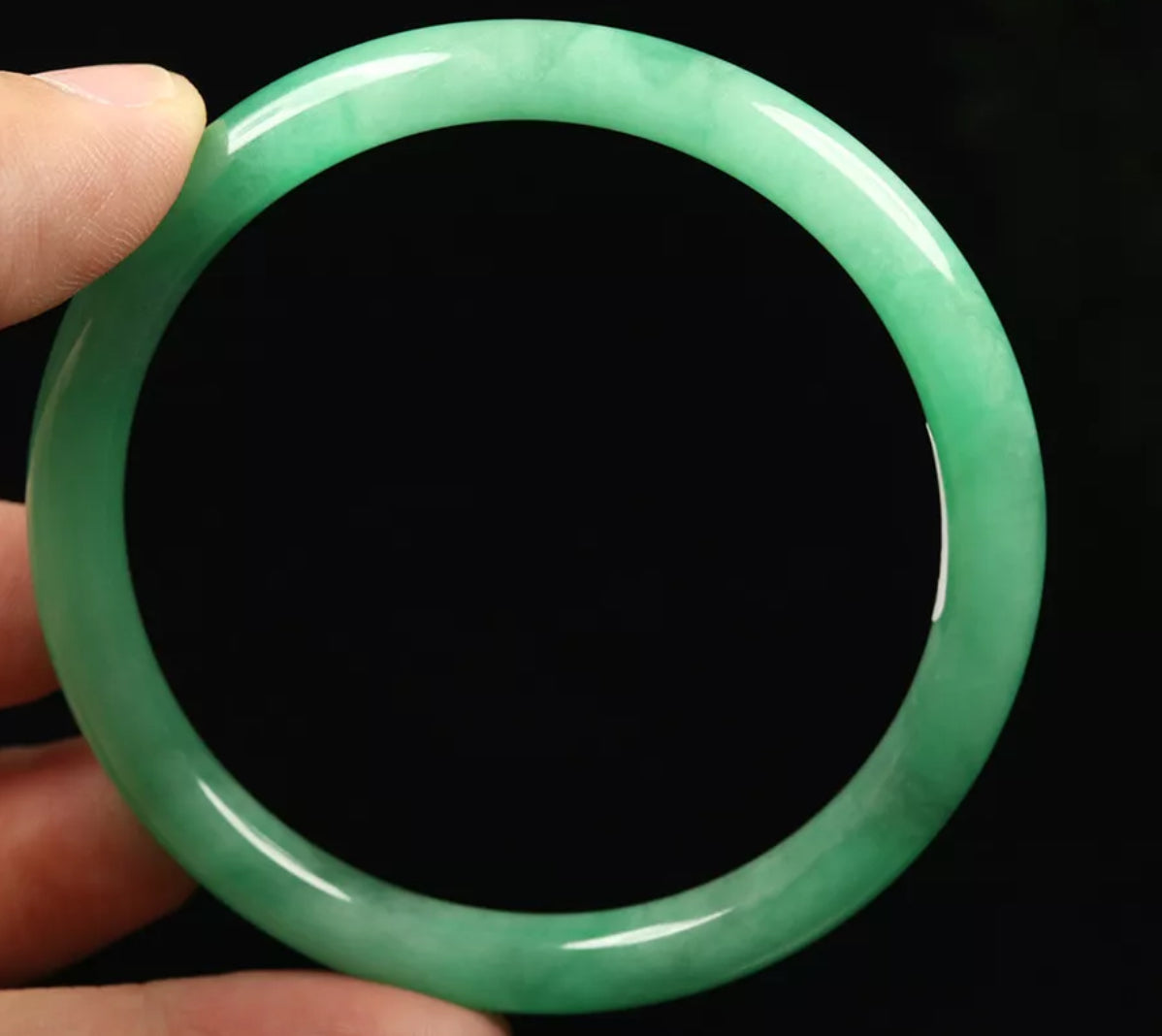 VINTAGE Large Jadeite Green Jade Bangle Round Princess Thin Cut Size 60mm Y376 - JazzyJewelbyAmina 