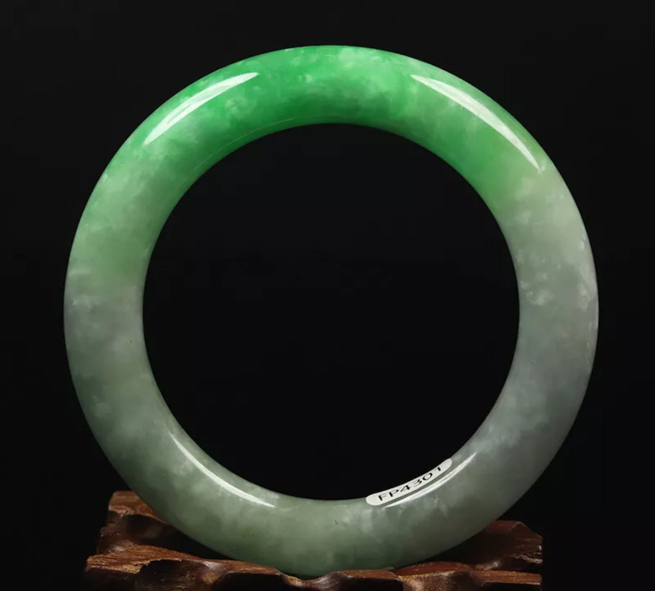 VINTAGE Medium Jadeite Green Jade Bangle Size 59mm Round Princess Cut D655 - JazzyJewelbyAmina 