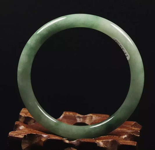VINTAGE Small Jadeite Green Jade Bangle Size 55mm Round Princess Cut L153 - JazzyJewelbyAmina 