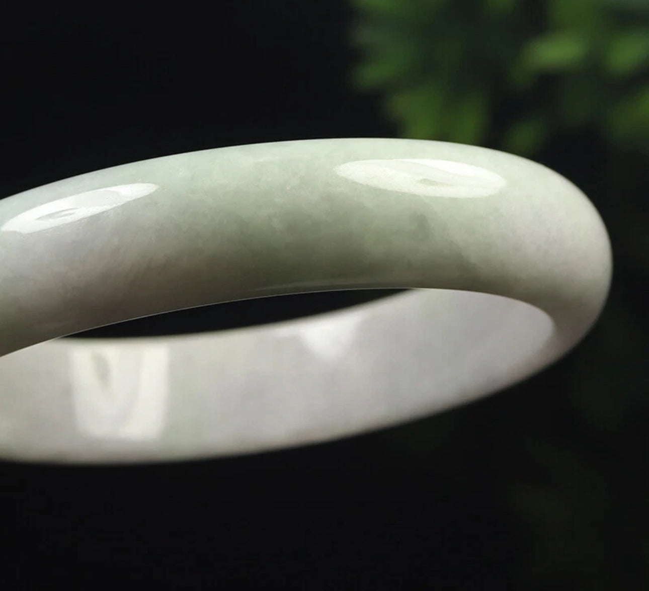 VINTAGE Certified Large Jadeite Lavender Green Jade Bangle Size 60 mm N841 - JazzyJewelbyAmina 