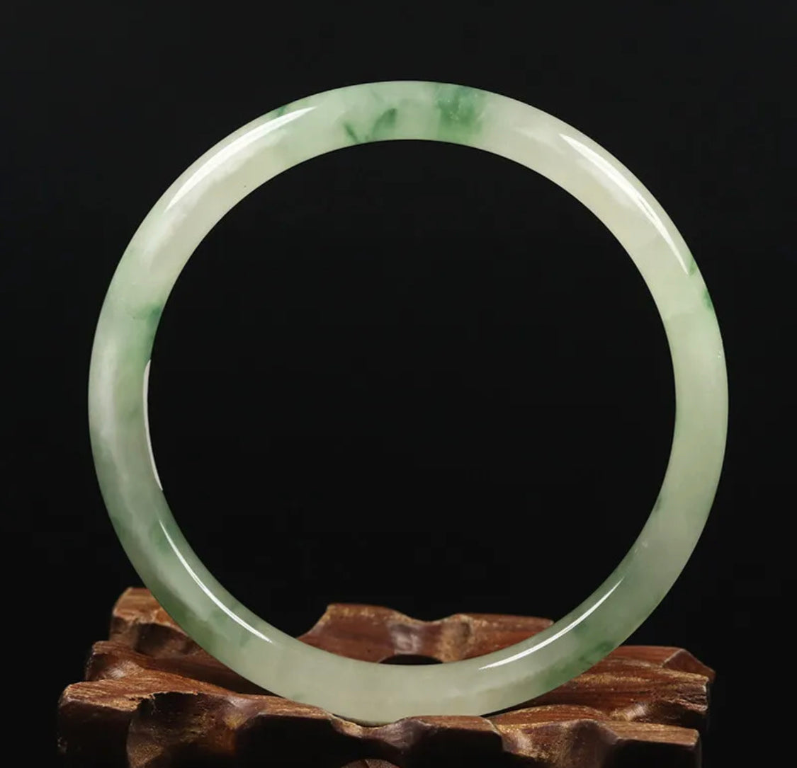 VINTAGE Medium Jadeite Green Marbled Jade Bangle Round Princess Cut - Icy Size 59mm J161 - JazzyJewelbyAmina 