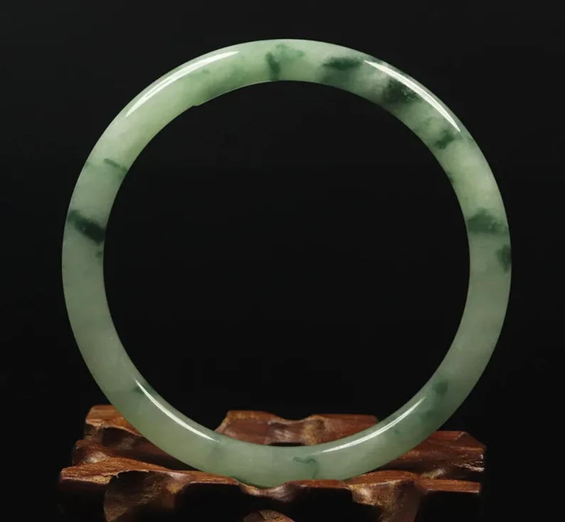 VINTAGE Large Jadeite Green Jade Bangle from Burma Size 62mm N993 - JazzyJewelbyAmina 