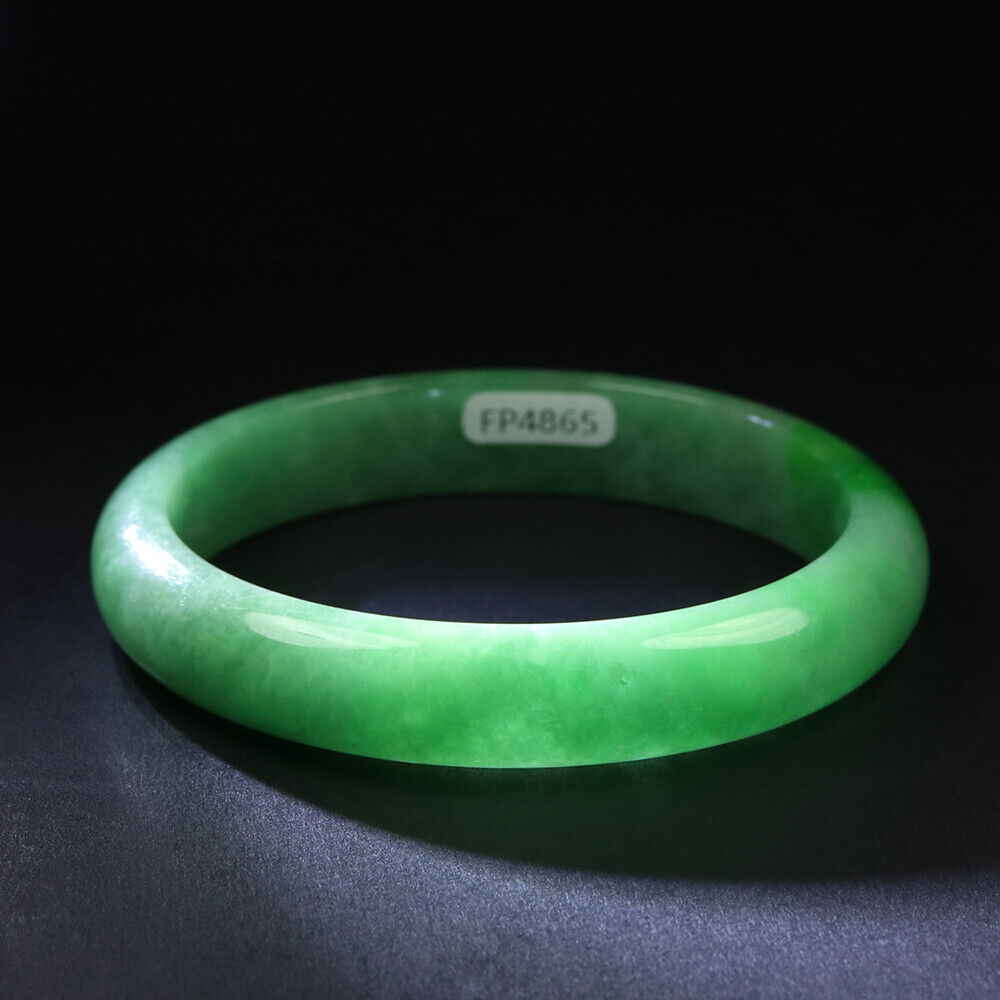VINTAGE Large Jadeite Green Jade Bangle Size 60mm J783 - JazzyJewelbyAmina 