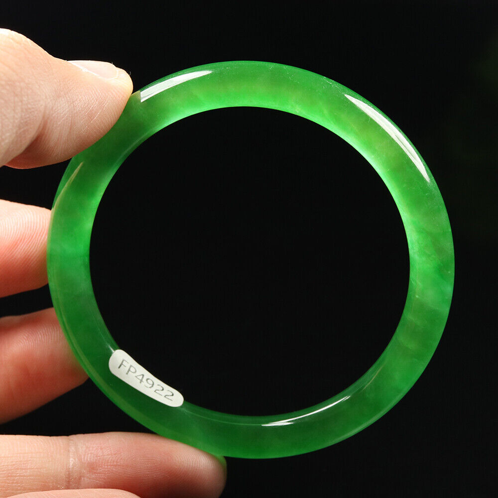 VINTAGE Small Jadeite Green Jade Bangle Round Princess Cut Size 55mm M897 - JazzyJewelbyAmina 