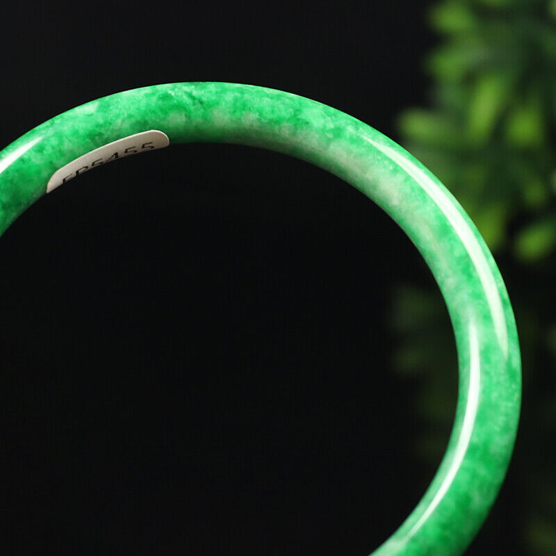 VINTAGE Small Jadeite Green Jade Bangle Round Princess Cut Size 55mm M963 - JazzyJewelbyAmina 