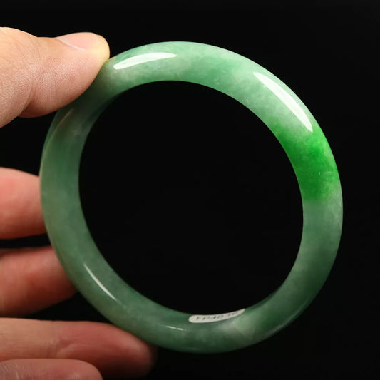 VINTAGE Large Jadeite Green Jade Bangle Size 62mm U725 - JazzyJewelbyAmina 