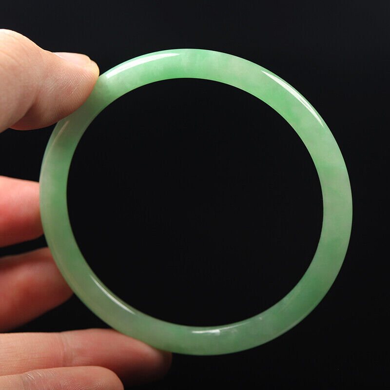VINTAGE Large Jadeite Green Jade Bangle Size 63mm Round Princess Cut Size 63mm D19 - JazzyJewelbyAmina 