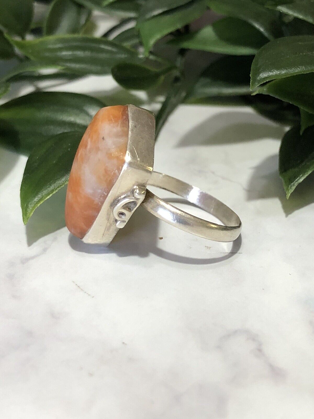VINTAGE Orange Agate Stone Ring - Sterling Silver (stamped 925) band Size Medium 7.5 US - JazzyJewelbyAmina 